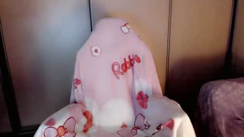 Snapshot of oh_pichuu chatting on 3, 7, 2026 Milly online show from 3, 7, 2026