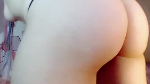 Snapshot of oh_pichuu chatting on 17, 7, 2026 Milly online show from 17, 7, 2026