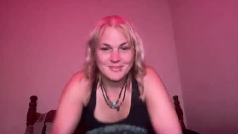 Snapshot of ohellesbells chatting on 28, 5, 2026 ohellesbells online show from 28, 5, 2026