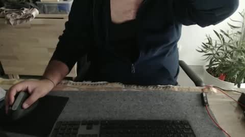 Snapshot of ohfck11 chatting on 13, 2, 2025 Chubby Gary online show from 13, 2, 2025