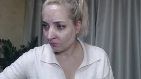 Mari online show from 4, 10, 2025