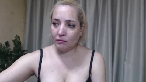 Snapshot of ohsweetmari chatting on 15, 7, 2026 Mari online show from 15, 7, 2026