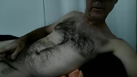 oiledcouple1 online show from 13, 6, 2026