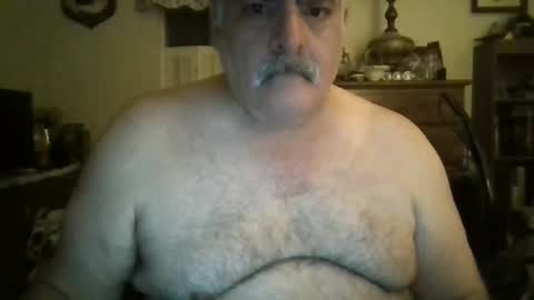 Snapshot of oldcockforyngladies chatting on 1, 2, 2025 oldcockforyngladies online show from 1, 2, 2025