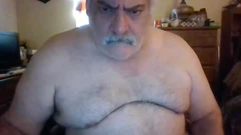 Snapshot of oldcockforyngladies chatting on 11, 1, 2026 oldcockforyngladies online show from 11, 1, 2026