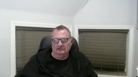 Snapshot of oldguybigd chatting on 19, 4, 2026 oldguybigd online show from 19, 4, 2026