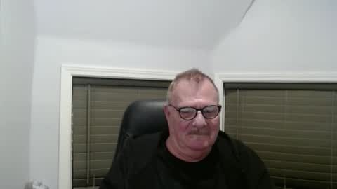 Snapshot of oldguybigd chatting on 28, 4, 2026 oldguybigd online show from 28, 4, 2026