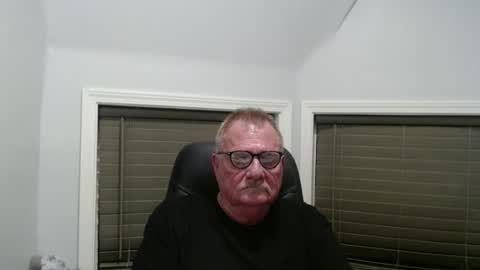 Snapshot of oldguybigd chatting on 1, 5, 2026 oldguybigd online show from 1, 5, 2026