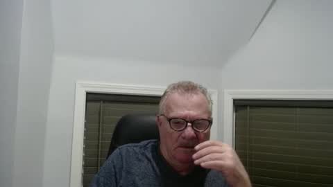 Snapshot of oldguybigd chatting on 17, 5, 2026 oldguybigd online show from 17, 5, 2026