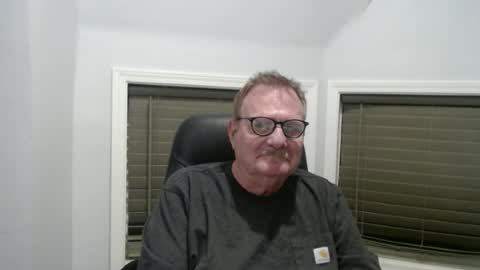 Snapshot of oldguybigd chatting on 19, 5, 2026 oldguybigd online show from 19, 5, 2026