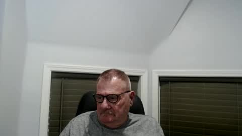 Snapshot of oldguybigd chatting on 22, 5, 2026 oldguybigd online show from 22, 5, 2026