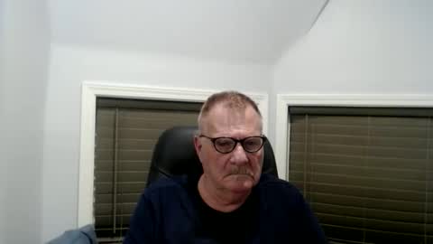 Snapshot of oldguybigd chatting on 24, 5, 2026 oldguybigd online show from 24, 5, 2026