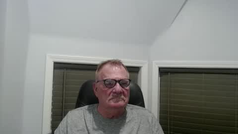 Snapshot of oldguybigd chatting on 25, 5, 2026 oldguybigd online show from 25, 5, 2026