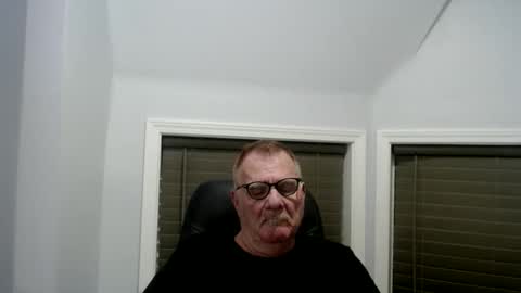 Snapshot of oldguybigd chatting on 29, 5, 2026 oldguybigd online show from 29, 5, 2026