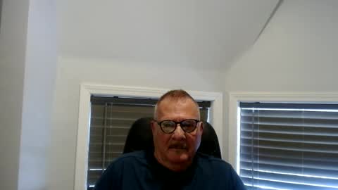 Snapshot of oldguybigd chatting on 15, 6, 2026 oldguybigd online show from 15, 6, 2026