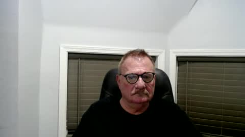 Snapshot of oldguybigd chatting on 4, 7, 2026 oldguybigd online show from 4, 7, 2026