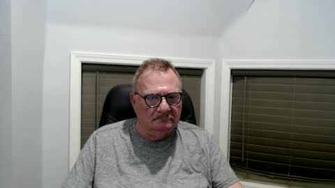 Snapshot of oldguybigd chatting on 5, 7, 2026 oldguybigd online show from 5, 7, 2026