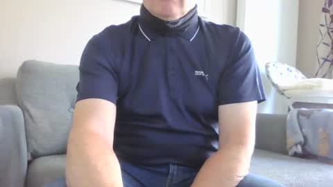 Snapshot of oldmanplays chatting on 10, 7, 2026 oldmanplays online show from 10, 7, 2026
