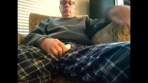 Snapshot of oldsubman chatting on 4, 1, 2025 oldsubman online show from 4, 1, 2025