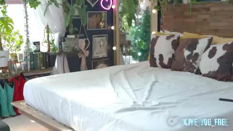 Snapshot of olive_you_ chatting on 12, 4, 2026 Olive online show from 12, 4, 2026