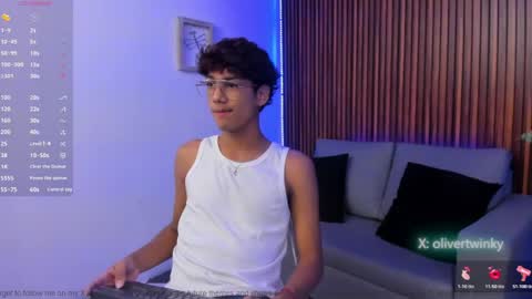 Snapshot of oliver20__ chatting on 21, 4, 2026 oliver20__ online show from 21, 4, 2026