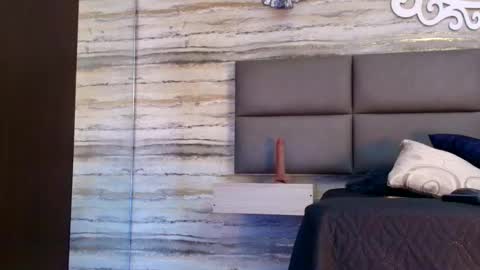 Oliver  online show from 11, 1, 2026