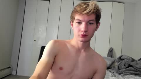 Snapshot of oliver_beck chatting on 2, 12, 2024 Oliver Beck online show from 2, 12, 2024