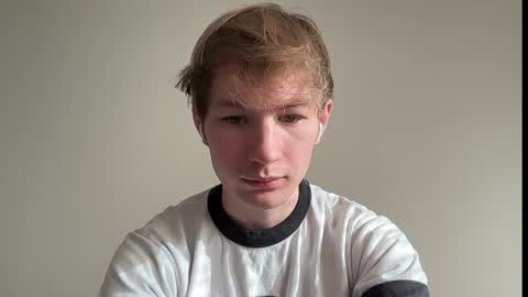 Snapshot of oliver_beck chatting on 5, 12, 2024 Oliver Beck online show from 5, 12, 2024