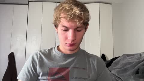 Snapshot of oliver_beck chatting on 8, 12, 2024 Oliver Beck online show from 8, 12, 2024