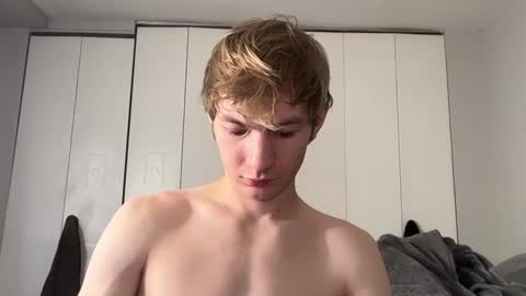 Snapshot of oliver_beck chatting on 8, 12, 2024 Oliver Beck online show from 8, 12, 2024