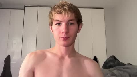 Snapshot of oliver_beck chatting on 9, 12, 2024 Oliver Beck online show from 9, 12, 2024