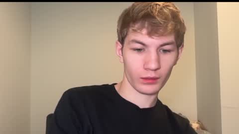 Snapshot of oliver_beck chatting on 24, 12, 2024 Oliver Beck online show from 24, 12, 2024