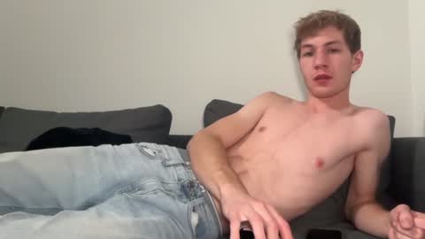 Snapshot of oliver_beck chatting on 26, 1, 2025 Oliver Beck online show from 26, 1, 2025