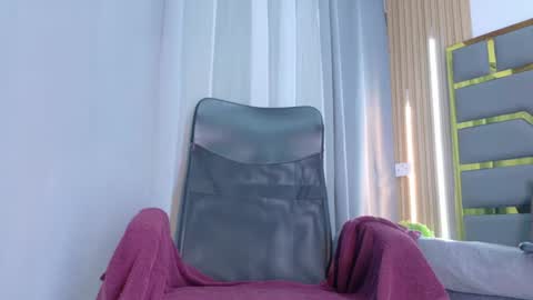 Snapshot of oliver_bigblack_cock chatting on 26, 5, 2026 Oliver online show from 26, 5, 2026