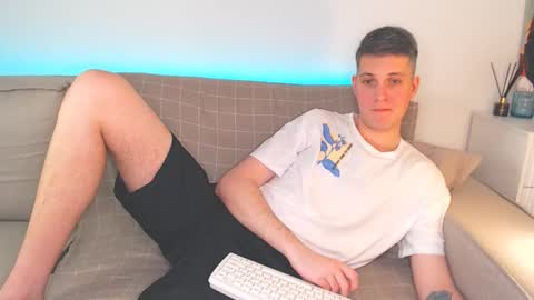 Snapshot of oliver_hort chatting on 15, 1, 2025 Oliver online show from 15, 1, 2025