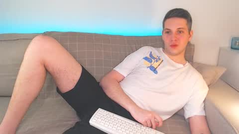 Snapshot of oliver_hort chatting on 9, 3, 2025 Oliver online show from 9, 3, 2025