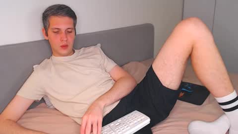 Snapshot of oliver_hort chatting on 5, 10, 2025 Oliver online show from 5, 10, 2025