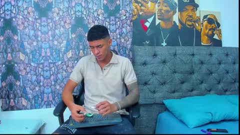 Snapshot of oliver_smith_2 chatting on 29, 12, 2024 oliver_smith_2 online show from 29, 12, 2024