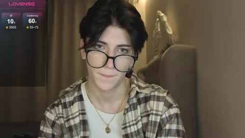 Snapshot of oliver_star_boy chatting on 18, 1, 2026 oliver online show from 18, 1, 2026