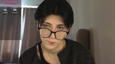 Snapshot of oliver_star_boy chatting on 5, 2, 2026 oliver online show from 5, 2, 2026