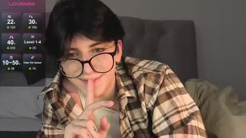 Snapshot of oliver_star_boy chatting on 8, 2, 2026 oliver online show from 8, 2, 2026