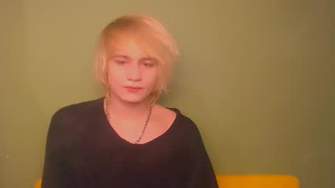 Snapshot of oliver_sweet_ chatting on 16, 1, 2025 Oliver online show from 16, 1, 2025