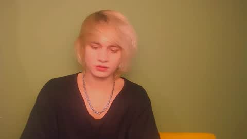 Snapshot of oliver_sweet_ chatting on 26, 1, 2025 Oliver online show from 26, 1, 2025