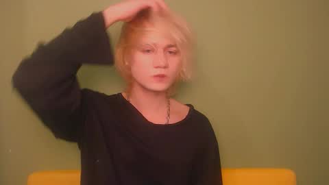 Snapshot of oliver_sweet_ chatting on 27, 1, 2025 Oliver online show from 27, 1, 2025