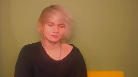 Snapshot of oliver_sweet_ chatting on 3, 2, 2025 Oliver online show from 3, 2, 2025