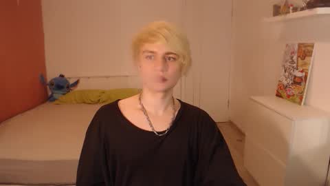 Snapshot of oliver_sweet_ chatting on 22, 9, 2025 Oliver online show from 22, 9, 2025