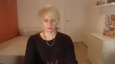 Snapshot of oliver_sweet_ chatting on 7, 10, 2025 Oliver online show from 7, 10, 2025