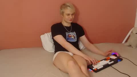 Oliver online show from 28, 3, 2026