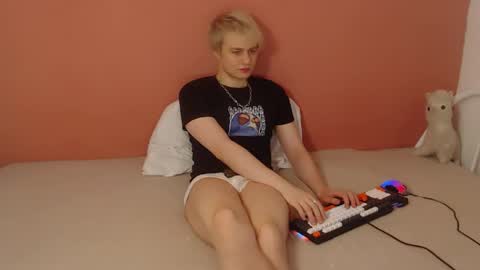 Oliver online show from 2, 4, 2026