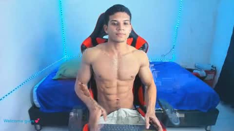 Snapshot of oliver_thompsson chatting on 14, 7, 2026 oliver thompsson online show from 14, 7, 2026